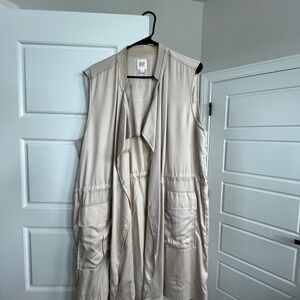 GAP Light Tan Open Front Vest